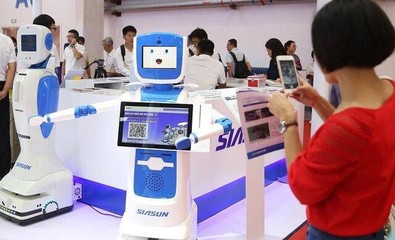 埃斯顿崛起 国产机器人龙头跻身全球十强，年营收剑指30亿，抢滩服务消费机器人新蓝海