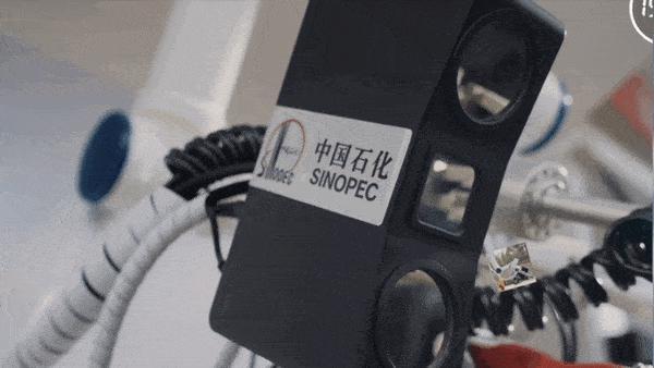180秒完成无人加油 中国石化投资智能机器人公司，抢滩服务消费机器人制造新赛道